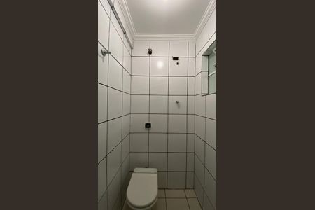 Casa para alugar com 238m², 8 quartos e 2 vagas