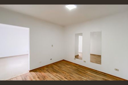 Casa para alugar com 238m², 8 quartos e 2 vagas