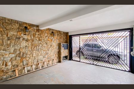 Casa para alugar com 238m², 8 quartos e 2 vagas