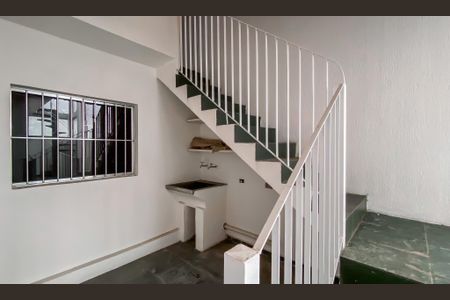 Casa para alugar com 238m², 8 quartos e 2 vagas