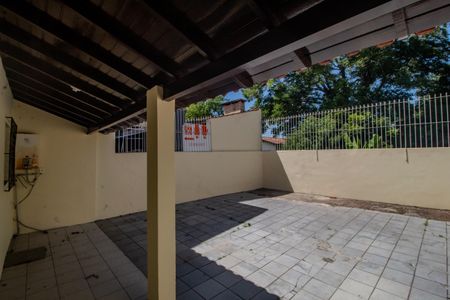 Casa de condomínio à venda com 128m², 3 quartos e 1 vagaQuintal