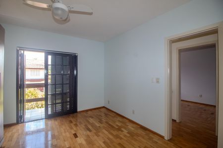 Casa de condomínio à venda com 128m², 3 quartos e 1 vagaSuite 2