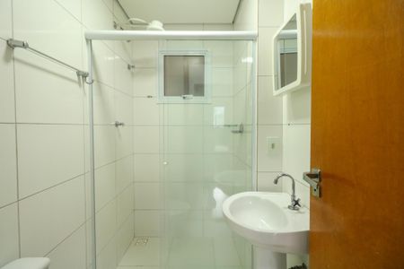 Banheiro de apartamento para alugar com 2 quartos, 36m² em Jardim Diadema, Diadema