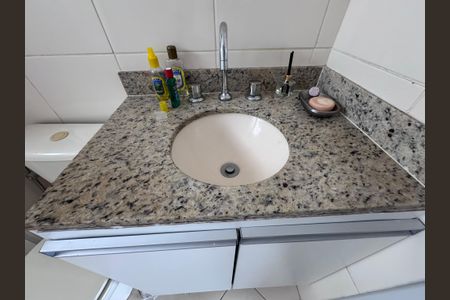 Apartamento à venda com 92m², 3 quartos e 2 vagasSuíte - Banheiro