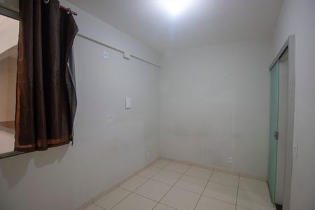 Apartamento para alugar com 1 quarto, 36m² em Qse 14, Brasília