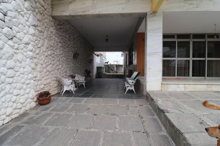 Casa à venda com 350m², 3 quartos e 3 vagasQuintal