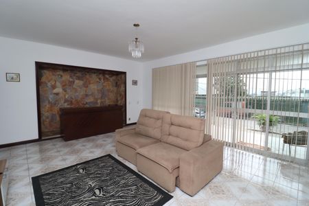 Sala de casa à venda com 3 quartos, 350m² em Jardim Guanabara, Rio de Janeiro