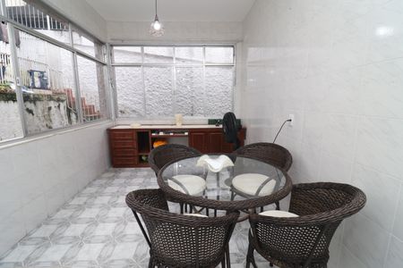 Casa à venda com 350m², 3 quartos e 3 vagasCozinha