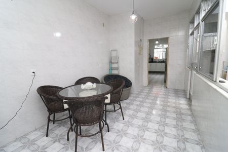 Casa à venda com 350m², 3 quartos e 3 vagasCozinha