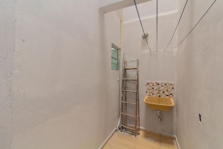 Casa para alugar com 40m², 1 quarto e sem vagaÁrea de Serviço