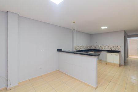 Sala de casa para alugar com 1 quarto, 40m² em Conjunto Residencial José Bonifácio, São Paulo