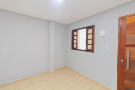 Sala de casa para alugar com 1 quarto, 40m² em Conjunto Residencial José Bonifácio, São Paulo