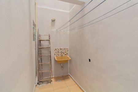 Casa para alugar com 40m², 1 quarto e sem vagaÁrea de Serviço