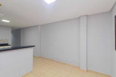 Sala de casa para alugar com 1 quarto, 40m² em Conjunto Residencial José Bonifácio, São Paulo