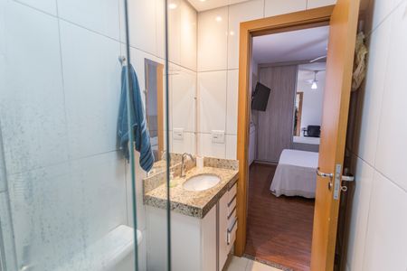 Banheiro da Suíte de apartamento para alugar com 3 quartos, 140m² em Ipiranga, Belo Horizonte