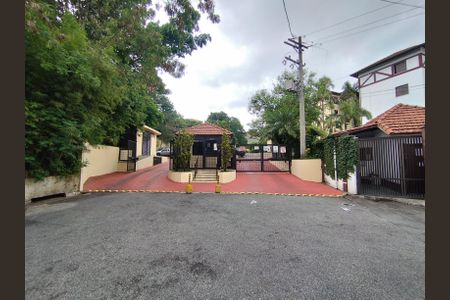 Apartamento para alugar com 88m², 4 quartos e 1 vagaFachada e portaria