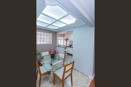 Apartamento à venda com 75m², 2 quartos e 1 vagaCopa