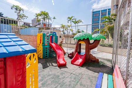 Apartamento à venda com 75m², 2 quartos e 1 vagaÁrea comum - Playground