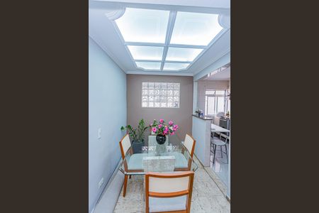 Apartamento à venda com 75m², 2 quartos e 1 vagaCopa