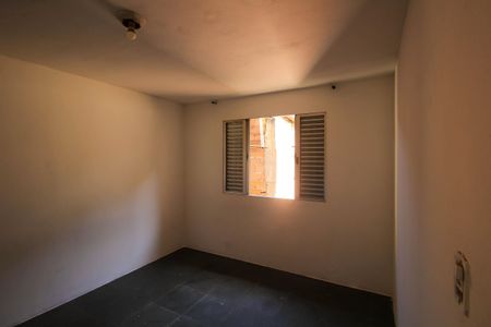 Quarto 1 de casa para alugar com 2 quartos, 70m² em Jardim Guairaca, São Paulo