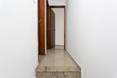 Casa para alugar com 70m², 2 quartos e 1 vaga Casa para alugar com 70m², 2 quartos e 1 vagaCorredor