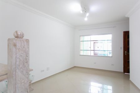 Casa para alugar com 70m², 2 quartos e 1 vaga Casa para alugar com 70m², 2 quartos e 1 vagaSala