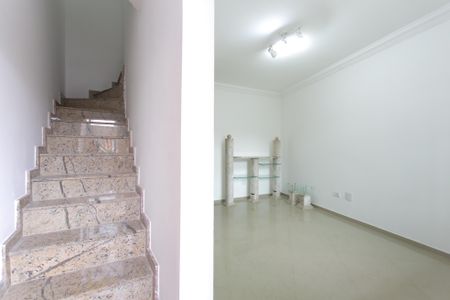 Sala de casa para alugar com 2 quartos, 70m² em Parque Savoi City, São Paulo