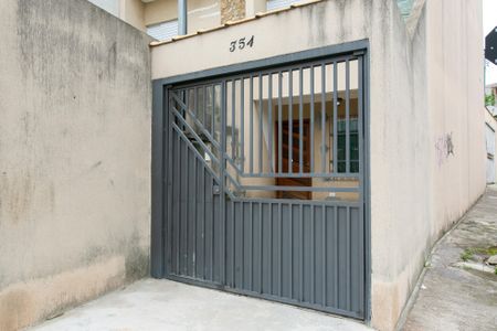 Casa para alugar com 70m², 2 quartos e 1 vaga Casa para alugar com 70m², 2 quartos e 1 vagaFachada