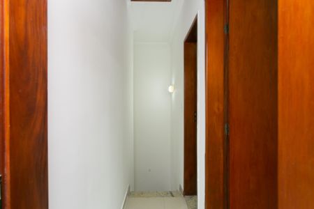 Casa para alugar com 70m², 2 quartos e 1 vaga Casa para alugar com 70m², 2 quartos e 1 vagaHall do Quarto