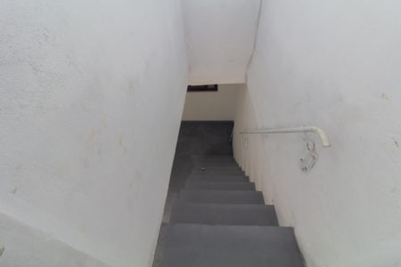 Casa para alugar com 40m², 2 quartos e sem vagaEscada