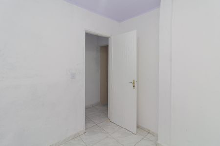 Quarto 2 de casa para alugar com 2 quartos, 40m² em Conjunto Residencial José Bonifácio, São Paulo