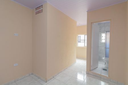 Sala de casa para alugar com 2 quartos, 40m² em Conjunto Residencial José Bonifácio, São Paulo