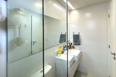 Apartamento à venda com 88m², 3 quartos e 2 vagas Apartamento à venda com 88m², 3 quartos e 2 vagasBanheiro da Suíte 1