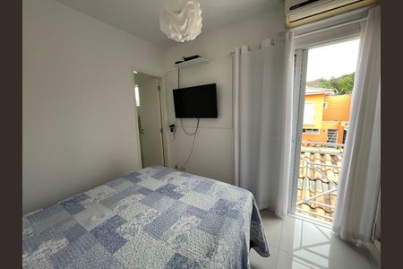 Casa de condomínio para alugar com 120m², 3 quartos e 2 vagasSuíte 1