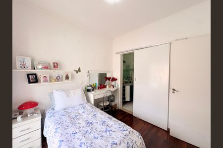 Casa à venda com 270m², 5 quartos e 3 vagasSuíte 2