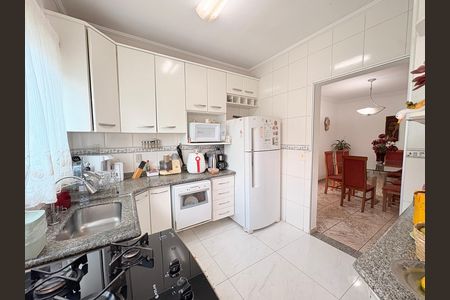 Casa à venda com 270m², 5 quartos e 3 vagasCozinha