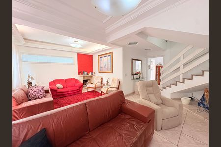 Casa à venda com 270m², 5 quartos e 3 vagasSala