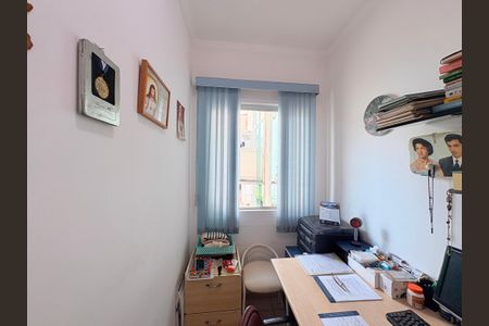 Casa à venda com 270m², 5 quartos e 3 vagasEscritório