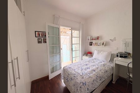 Casa à venda com 270m², 5 quartos e 3 vagasSuíte 2