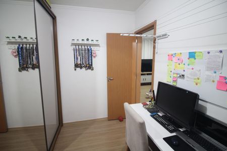 Quarto 2 de apartamento à venda com 2 quartos, 48m² em Califórnia, Contagem