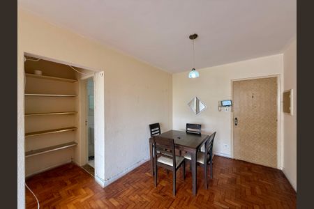 Apartamento à venda com 58m², 1 quarto e sem vagaSala
