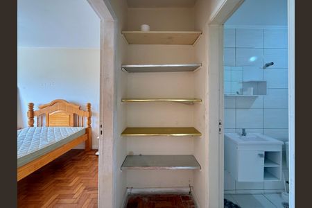 Apartamento à venda com 58m², 1 quarto e sem vagaCorredor Quarto 