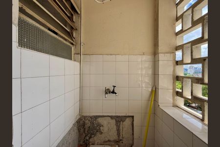 Apartamento à venda com 58m², 1 quarto e sem vagaÁrea de Serviço