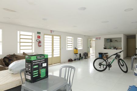 Apartamento para alugar com 42m², 2 quartos e 1 vagaÁrea comum - Salão de festas