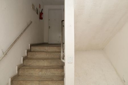 Apartamento para alugar com 42m², 2 quartos e 1 vagaÁrea comum - Saguão do prédio