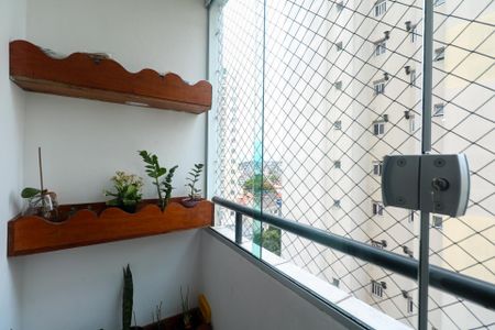 Apartamento para alugar com 62m², 2 quartos e 1 vaga Apartamento para alugar com 62m², 2 quartos e 1 vagaVaranda