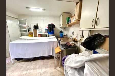 Casa à venda com 202m², 5 quartos e 2 vagasÁrea de Serviço e Quintal 