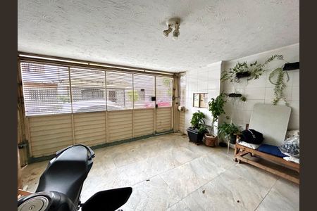 Casa à venda com 202m², 5 quartos e 2 vagasGaragem