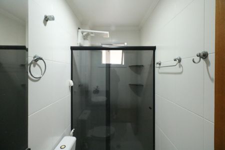 Apartamento à venda com 72m², 2 quartos e 2 vagasBanheiro da Suíte