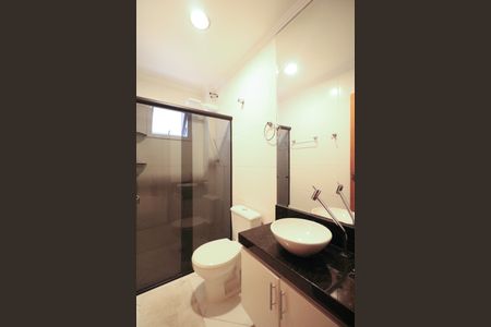 Apartamento à venda com 72m², 2 quartos e 2 vagasBanheiro